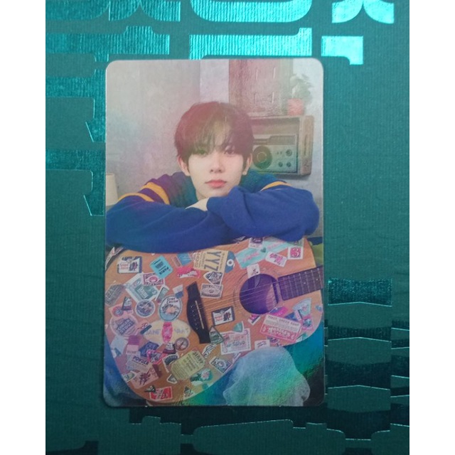 holo heeseung gitar Charybdis