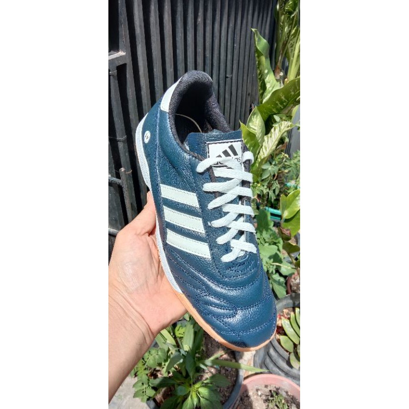 sepatu putsal/sport asli kulit sapi