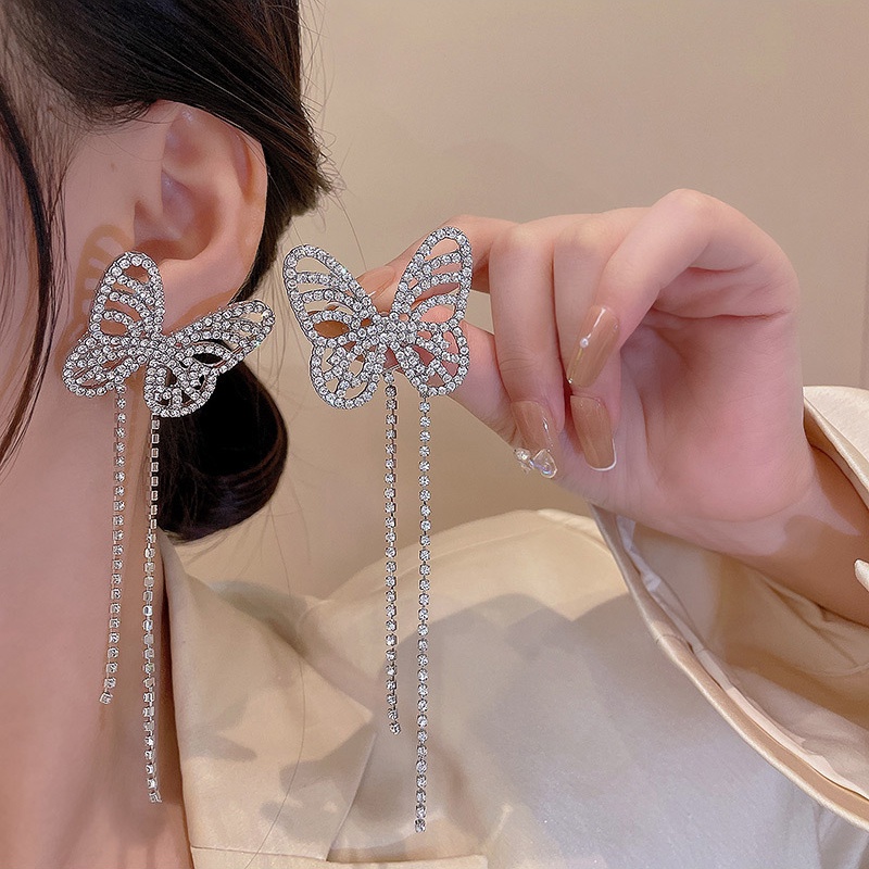Anting Stud Panjang Desain Kupu-Kupu Aksen Berlian Bahan 925 silver