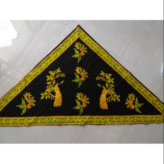 udeng segitiga banyuwangi