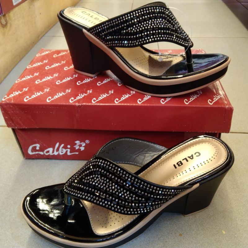 SANDAL CALBI ORIGINAL, SANDAL WANITA KEKINIAN,SANDAL CALBI TERBARU