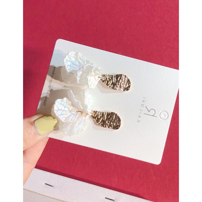 LRC Anting Tusuk Fashion White 925 Silver Needle Flower Earrings D06506