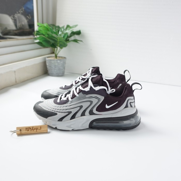 air max 270 react grey black