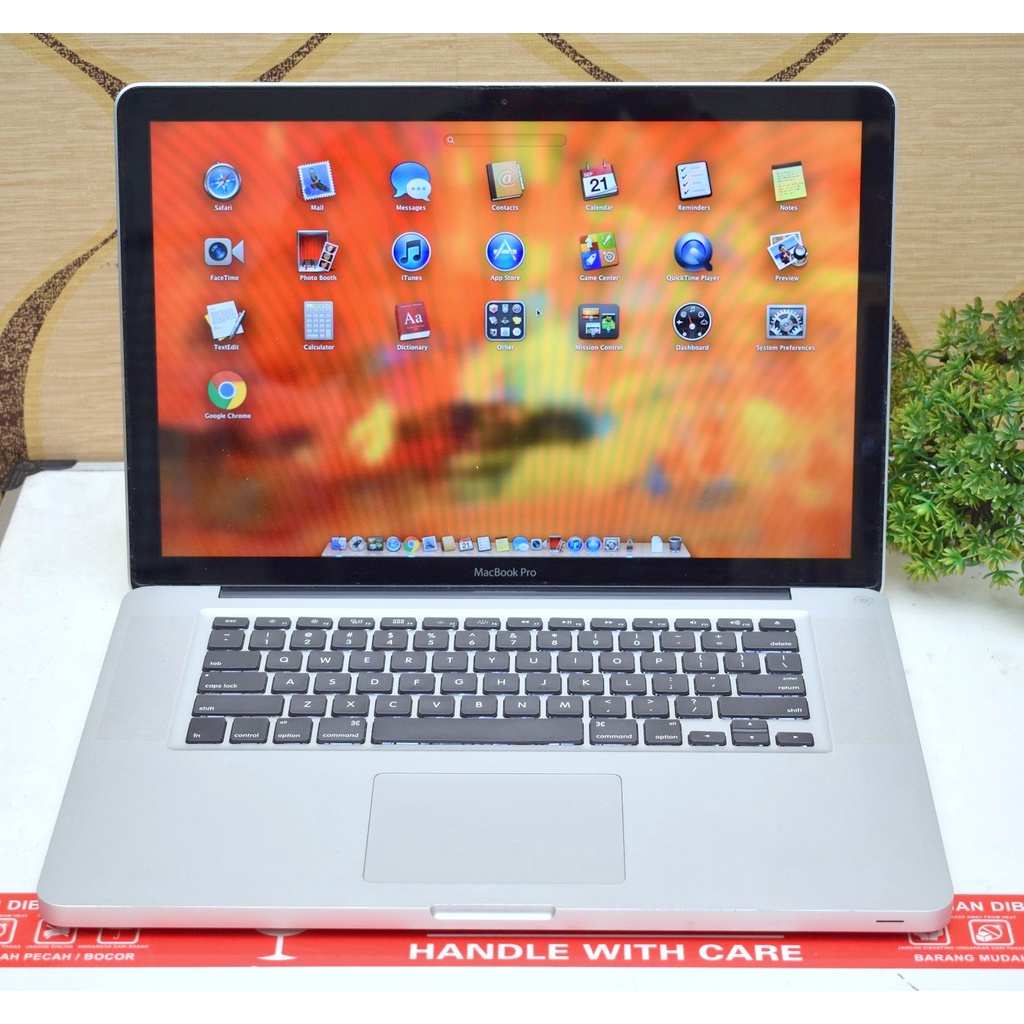 Macbook Pro 15 Core i7 Late 2011 Bekas
