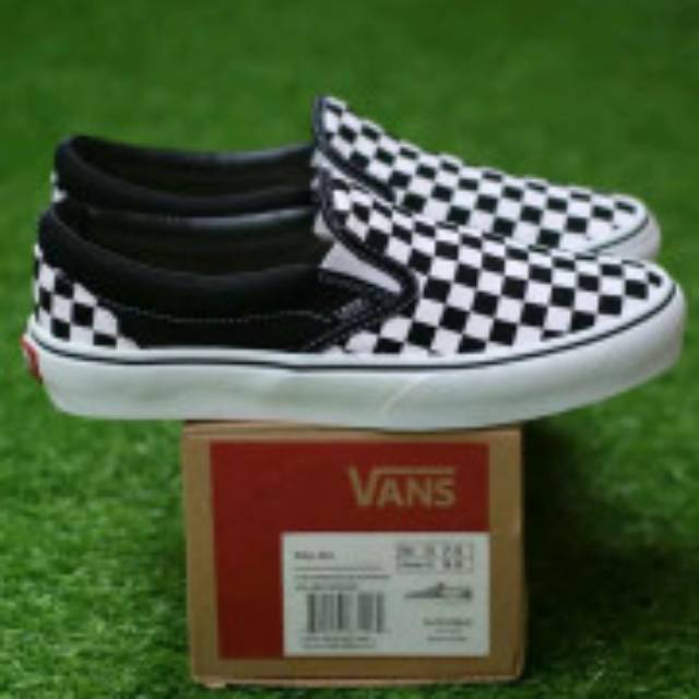  sepatu  Vans  slip on catur  Shopee Indonesia