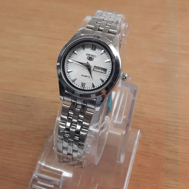 Jam Tangan Seiko 5 Wanita