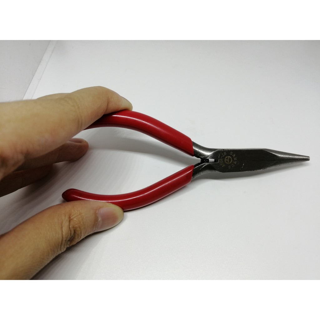 TANG JEPIT FLAT LANCIP 4 INCH SANTUS ST-402F