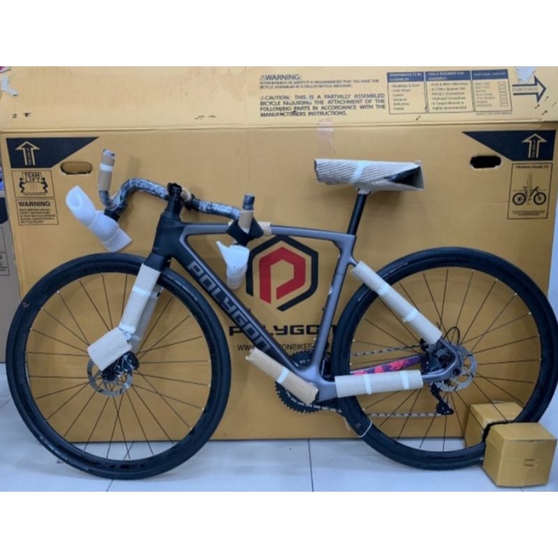 Roadbike Polygon strattos S8D size S 700C NEW CONDITION