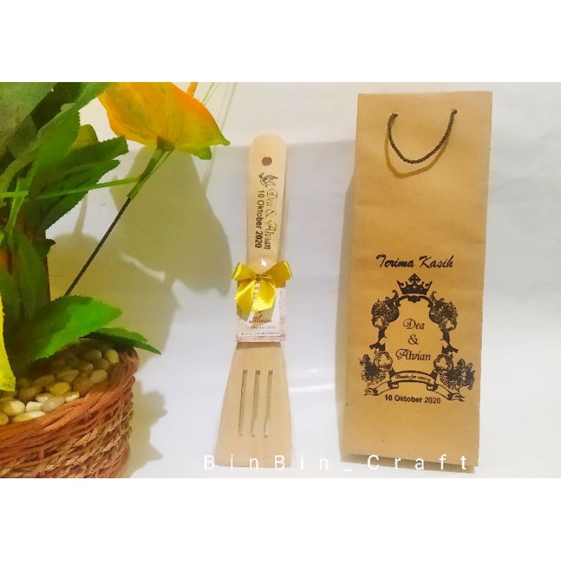 SOUVENIR PERNIKAHAN MURAH SOVENIR NIKAH SPATULA LUBANG SOFENIR PERNIKAHAN UNIK CUSTOM SABLON KEMAS P