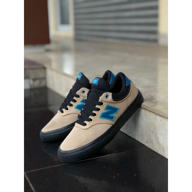 New Balance 255 POL NUMERIC