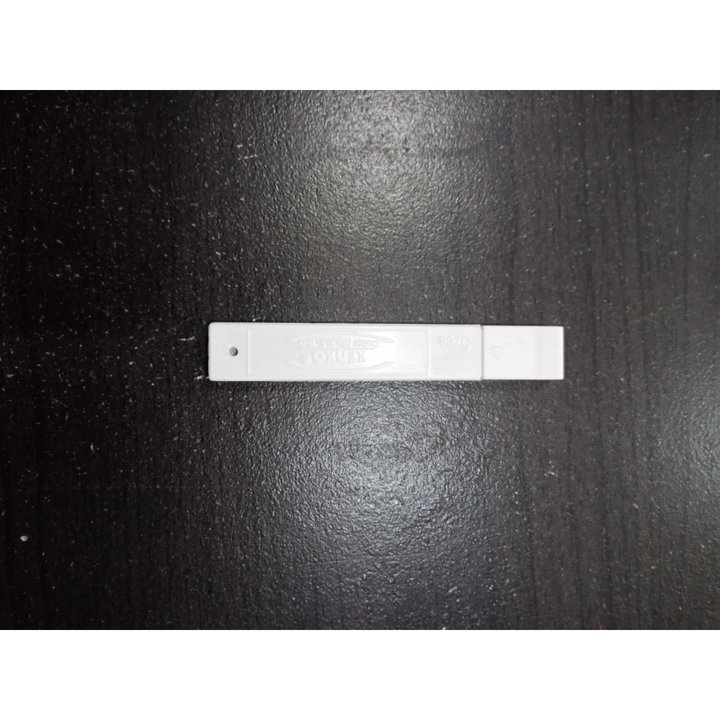

isi cutter kecil A-100