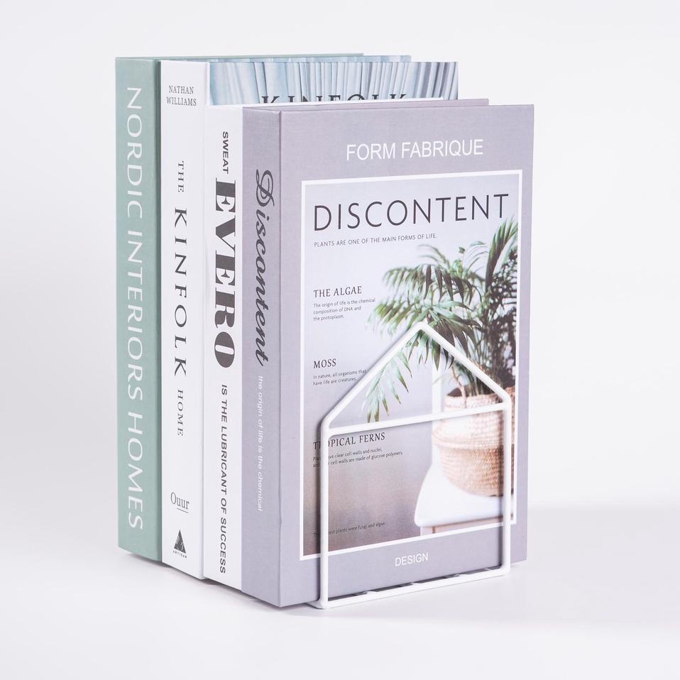 

Produk Ngetrends Verturewire Pembatas Buku Besi Model Rumah (1 Pcs) / House Bookshelf