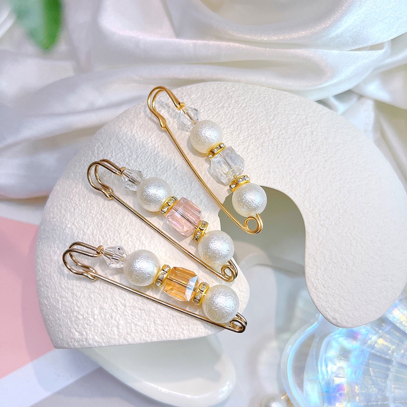 Bros Pin Bentuk Permen Bahan Metal Aksen Kristal Mutiara