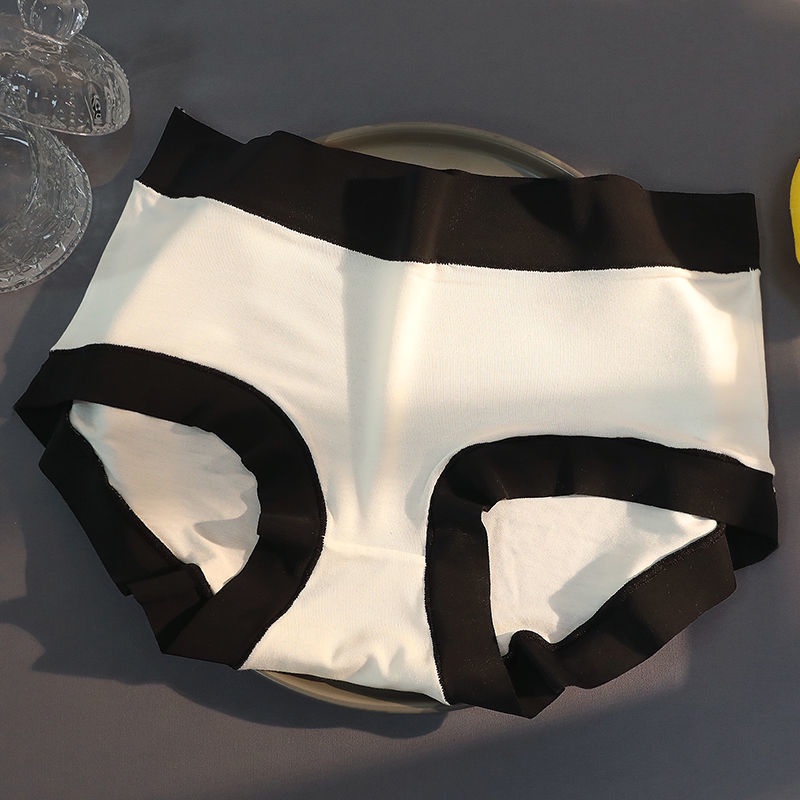 FYGALERYSURABAYA W225 Celana Dalam Wanita Bahan Katun Hitam Putih Pakaian Dalam Perempuan
