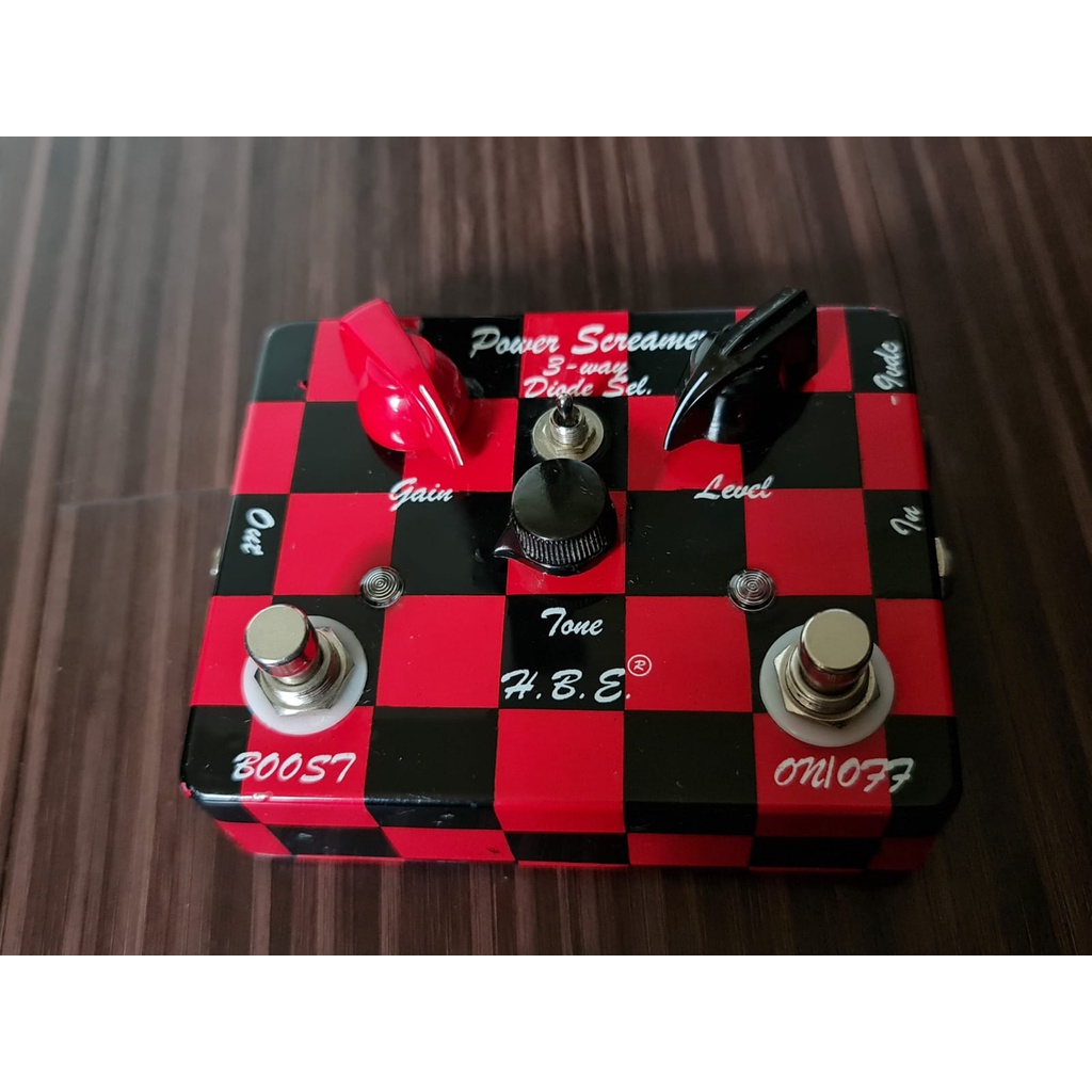 HBE HomeBrew Electronics - Power Screamer warna custom red black checkerboard overdrive distortion p