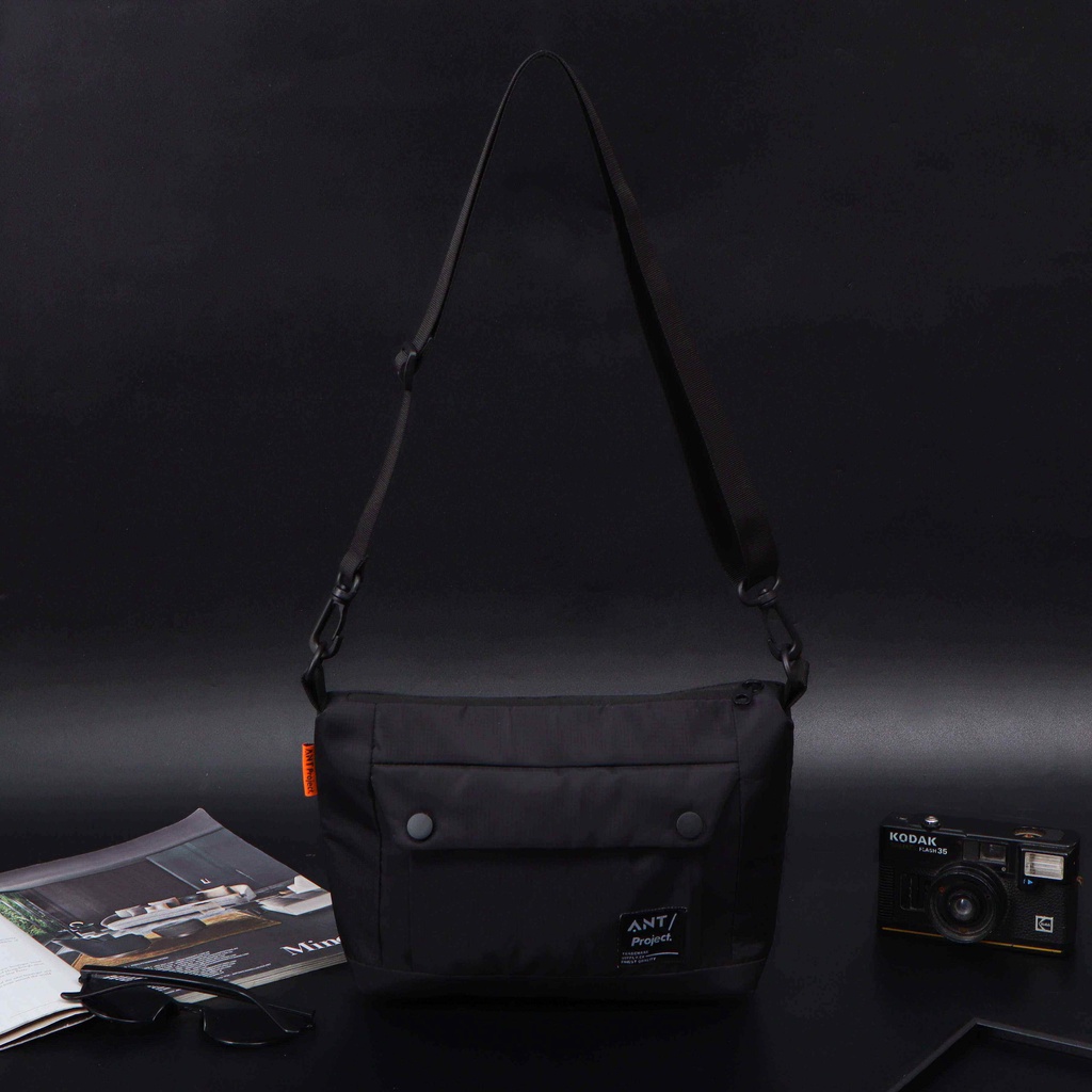 ANT PROJECT - Sling Bag HINATA - Black - Tas Selempang Pria