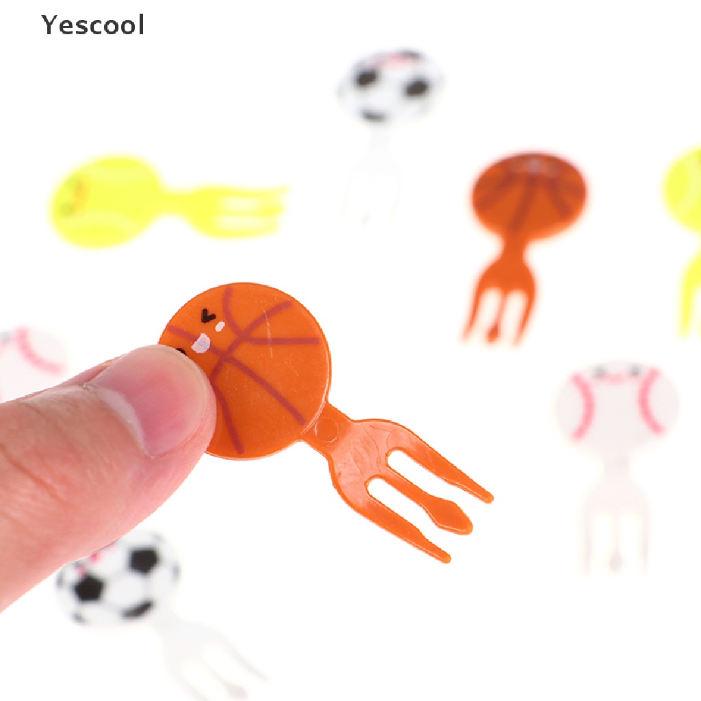 Yescool 8Pcs Tusuk Gigi Mini Bentuk Bola Sepak Kartun Untuk Snackkuemakanan Penutup