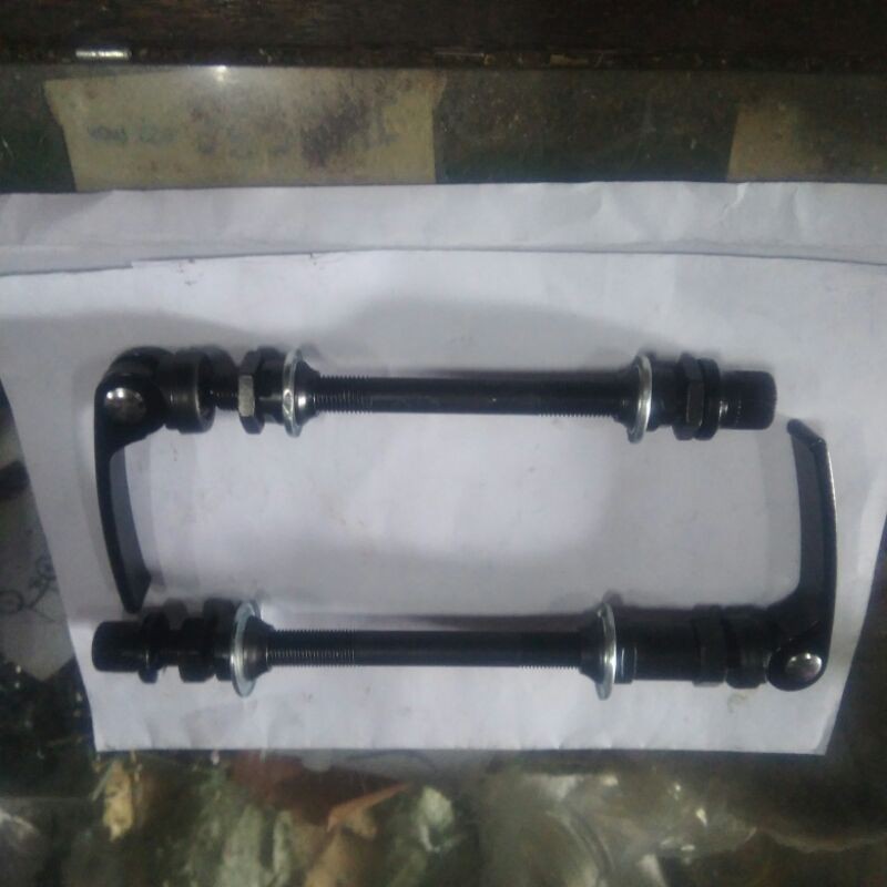 As QR (Quick Release depan dan belakang)