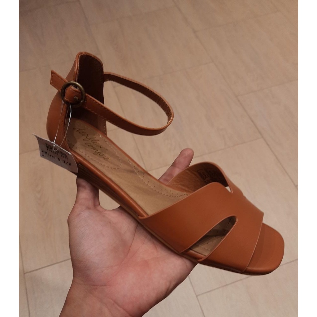 Sepatu Sandal Wedges Wanita Comfort Plus