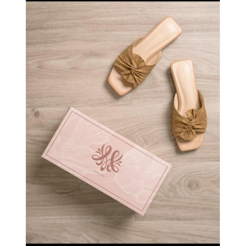 Elle Sandal Local.id