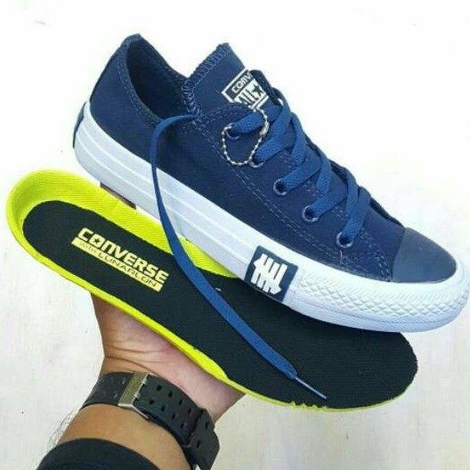 CONVERSE ALL STAR UNDEFEATED LOW CHUCK TAYLOR CT 2 INSOL