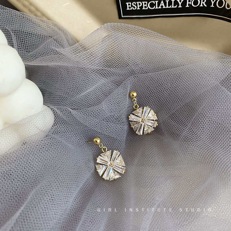 Anting Tusuk Sterling Silver 925 Desain Persegi Hias Zircon Berkilau Gaya Korea Untuk Wanita