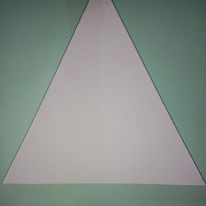 

KANVAS LUKIS SEGITIGA MURAH BERKUALITAS TINGGI