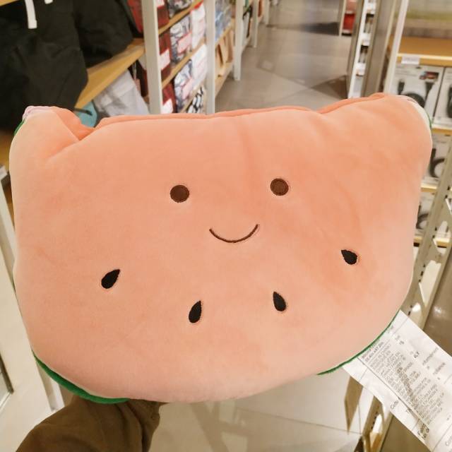 MINISO Fruit Series Leisure Blanket / Selimut Travel / Bantal Selimut