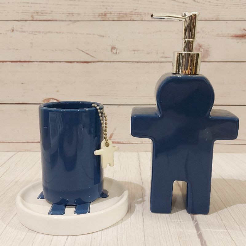 PERLENGKAPAN CUCI TANGAN BLUE SOAP APPLIANCE