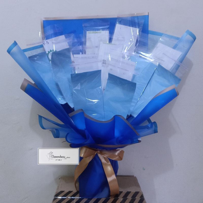 

Danendra25 ~ Kerangka Buket Uang Kosong 15/20 slot / Bouquet Money 15/20 slot .