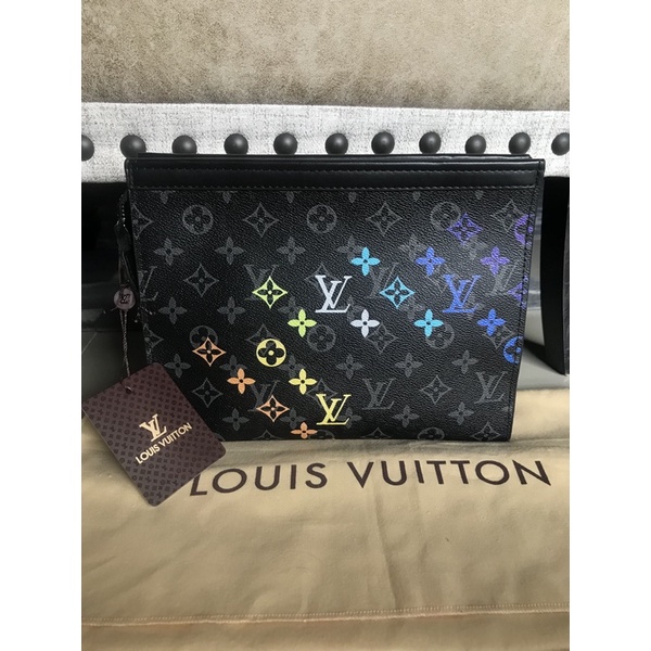 LV clutch bag clutchPreloved