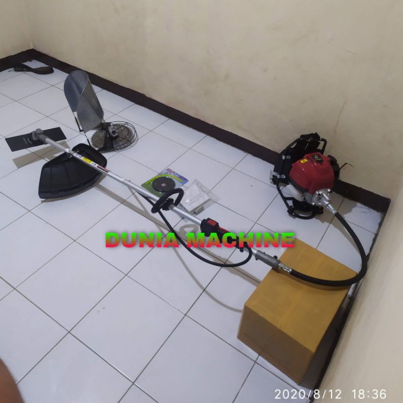 mesin potong rumput 4 tak dan alat panen padi komplit