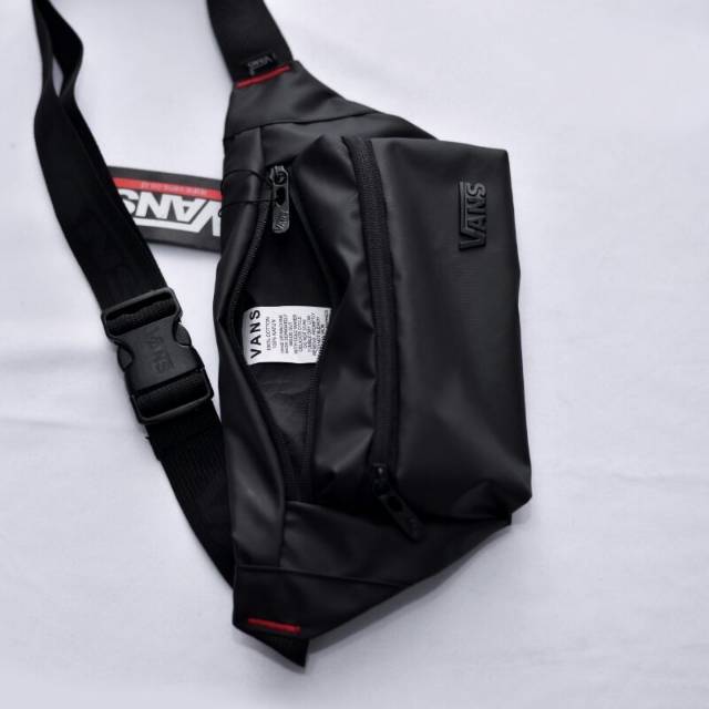 HARGA PROMO TERMURAH Tas Vanss /Waistbag vanss /tas vanss Tas Selempang vanss