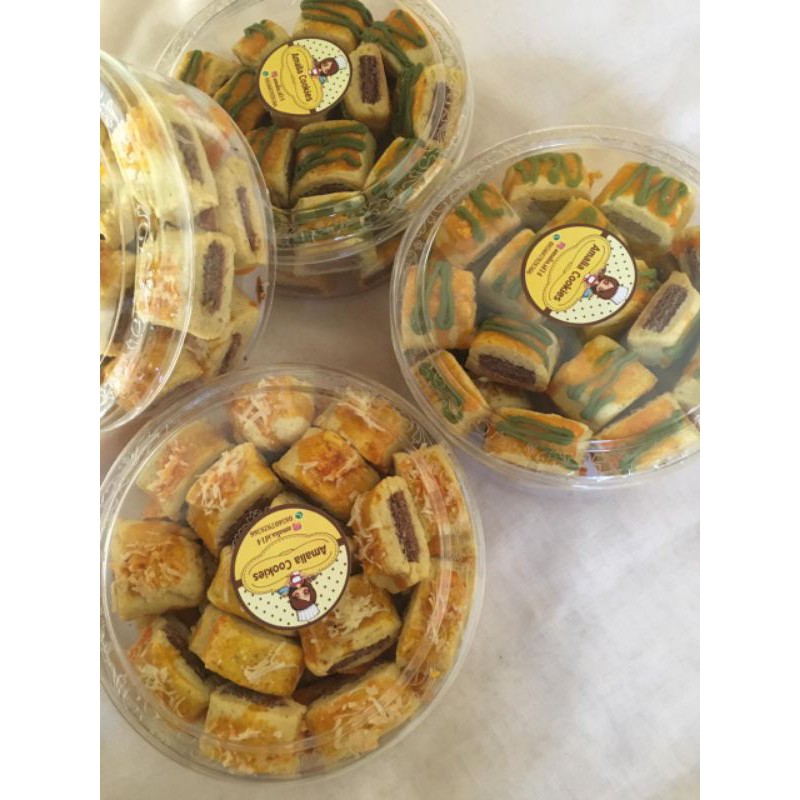 

nastar wafer topping keju (toples 500 gram)