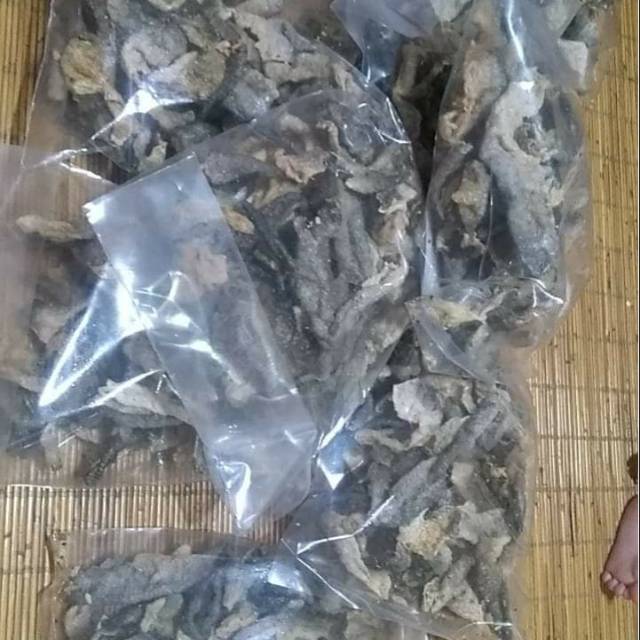 

Kerupuk ikan patin goreng