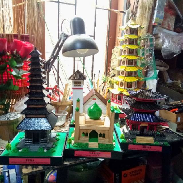 Miniatur Rumah Ibadah Indonesia ( 5 unit )