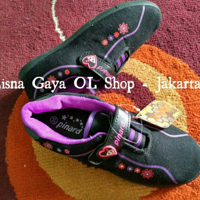 Sepatu Olahraga/ Sepatu Anak SD/ Sepatu Sekolah