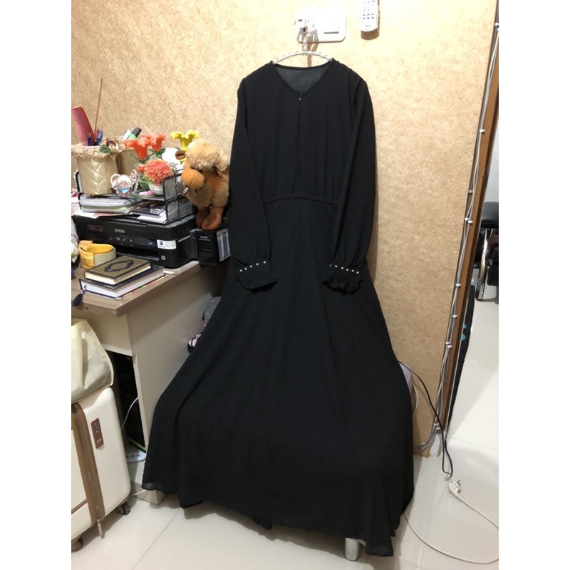 Preloved Hitam Mutiara Busui Baju Gamis Syari Shalat Motif Polos Dress Payung Ceruty Lebaran Terawih
