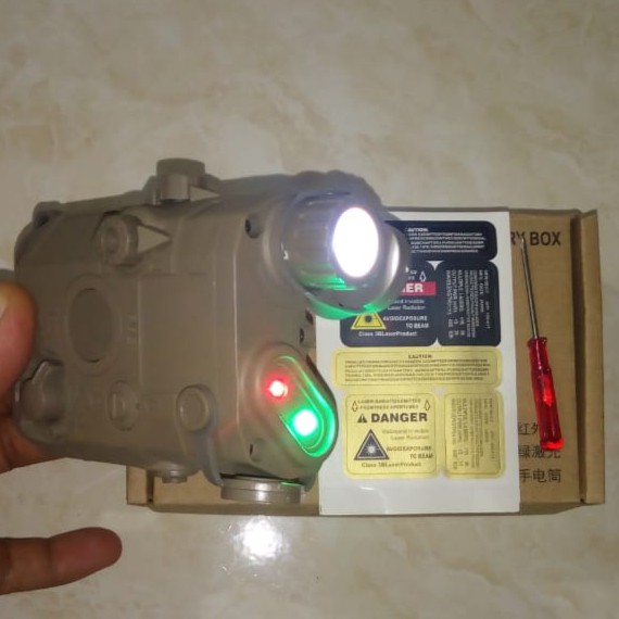 anpeq peq 15 dummy dengan laser merah dan senter untuk wgg aeg tan