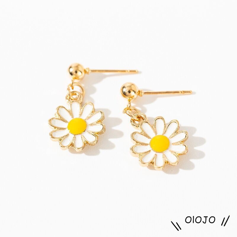 【COD】Korea Fashion Little Daisy Earrings Alloy Flower Stud Earrings Manis Wanita Perhiasan Aksesoris - ol