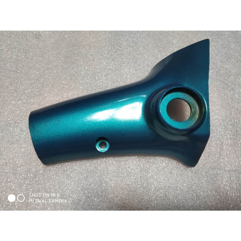 cover batok tutup stang stir bagian bawah kiri suzuki fr70. 80. Original