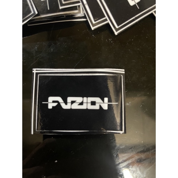 stiker motor mobil Fuzion black