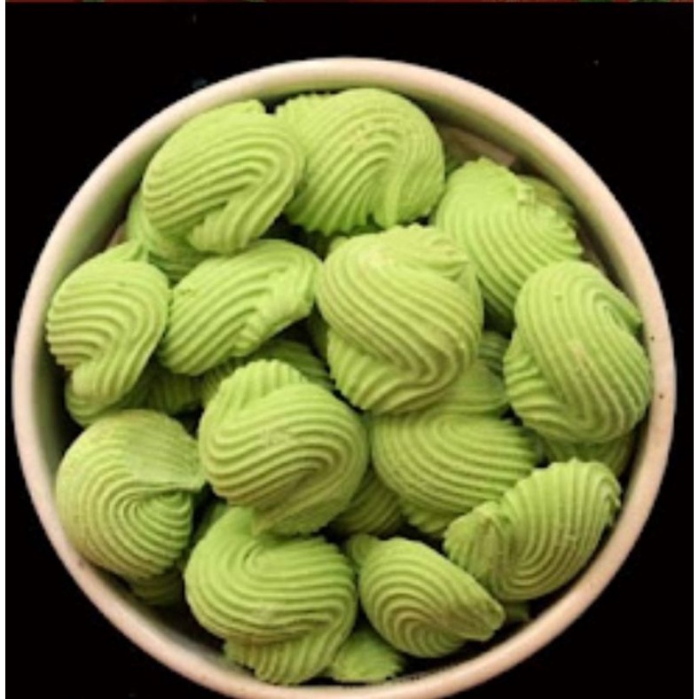 

Kue Sevia Suji Non Telur / Kue Hijau Stevia Suji