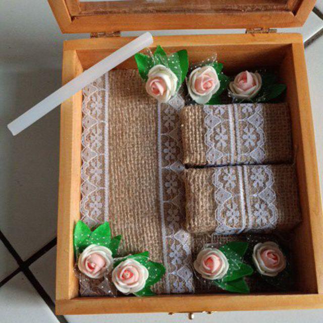 Kotak Mahar 2 Perhiasan Berbahan Kayu Palet