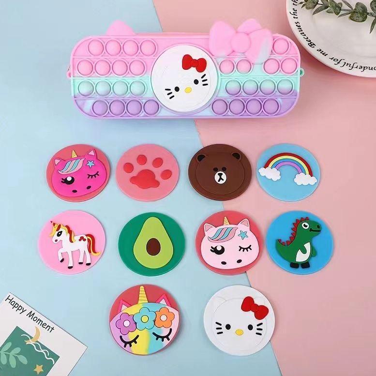 

9.9 Full Promo KOTAK PENSIL POP IT KARAKTER KOTAK PENSIL POP IT PELANGI DAN MAKARON .,,.,.,