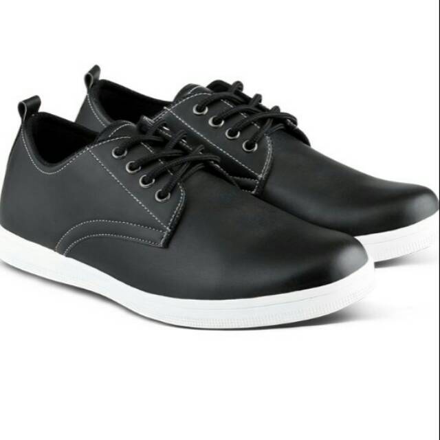Sepatu Varka