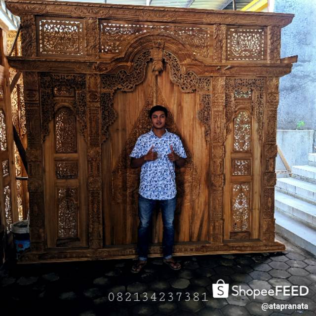 PINTU UKIR JATI MOTIF GUNUNGAN WAYANG