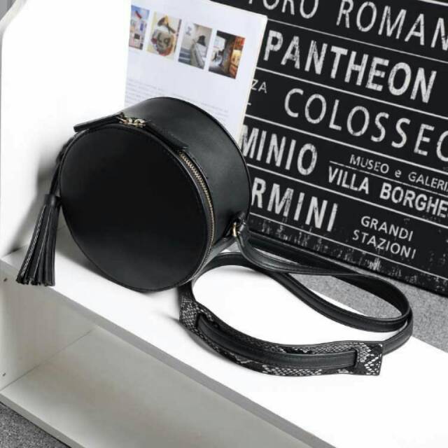 ASOS ORNELLA SLING BAG