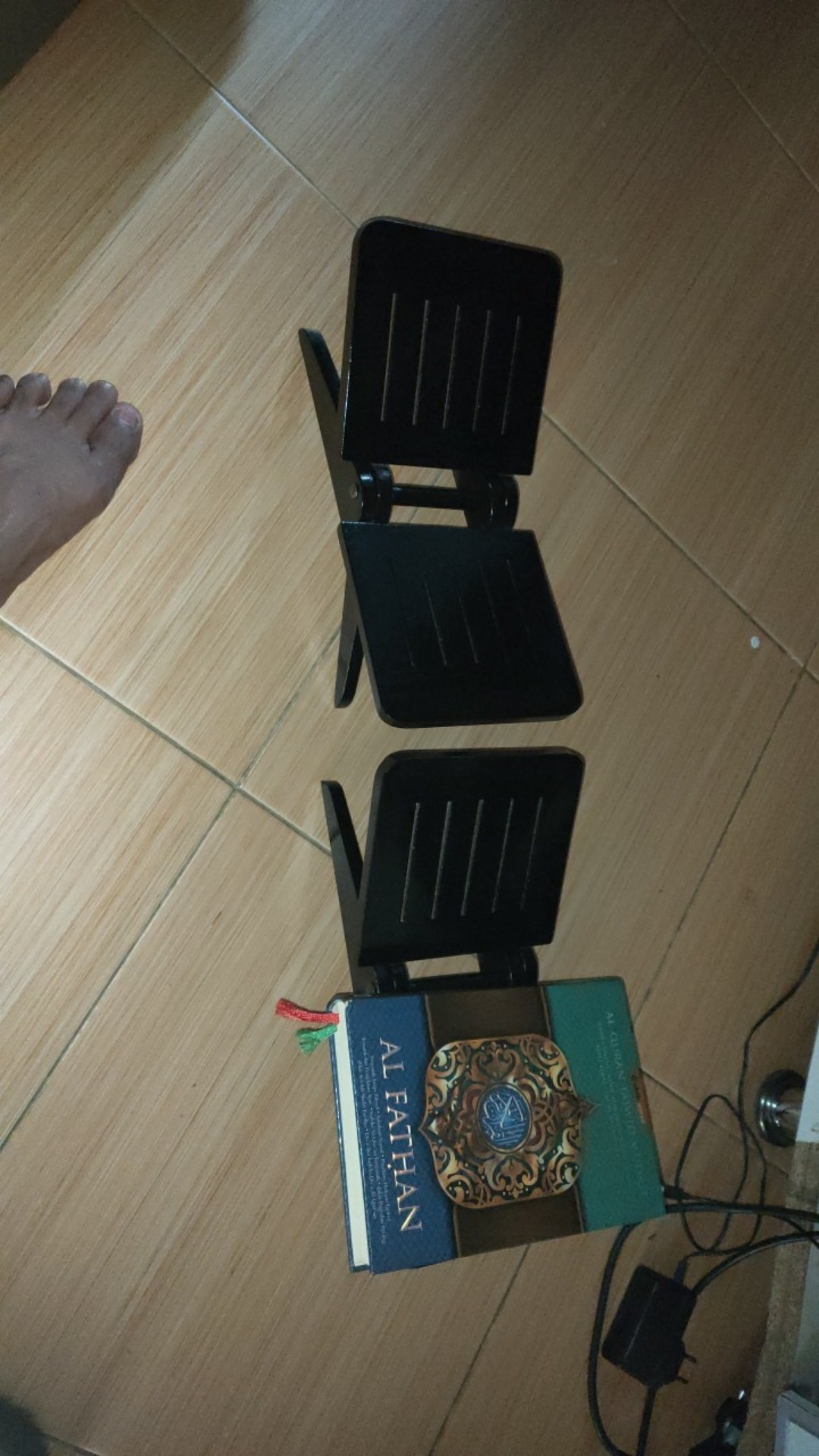 Rekal Al Quran Kayu Garis Finishing Melamin Rk07 - 31x15x3 Cm Ukuran S - Coklat