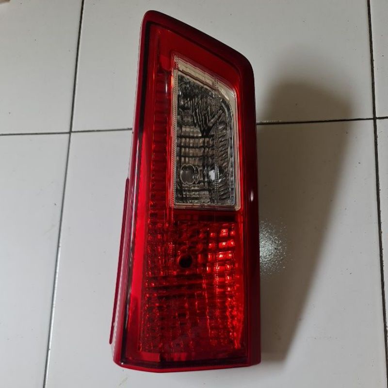 LAMPU BAGASI REFLEKTOR INNOVA REBORN ORIGINAL KIRI